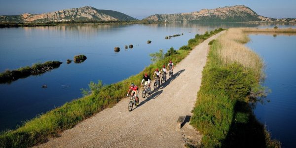 0085_Biking