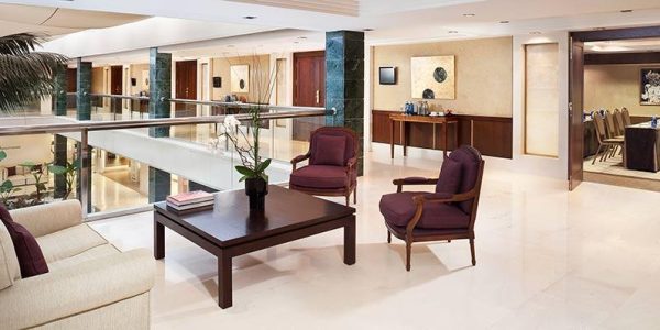 60granmeliadonpepe-foyer
