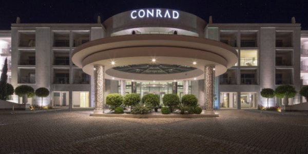 Conrad Algarve Main Entrance_Night (Klein)