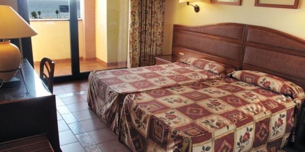 Golf vakantie spanje Hotel Estival park slaapkamer
