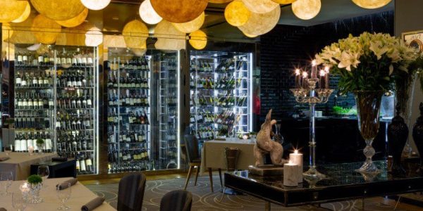 Gusto Restaurant Dining Room (Klein)
