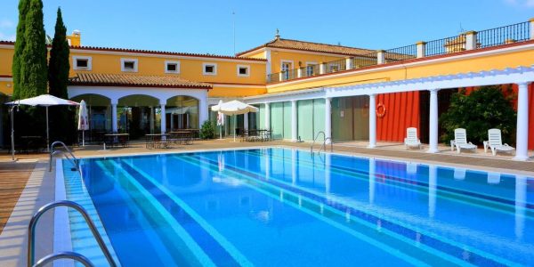 Hotel Montemedio golf vakantie spanje pool 1