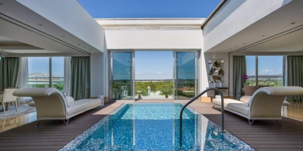 Infinity penthouse _ Infinity Pool (Klein)