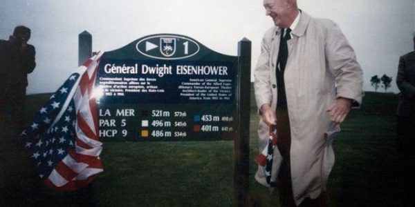 Mercury Omaha Beach frankrijk normandie golf reis  Einsenhower Junior 1