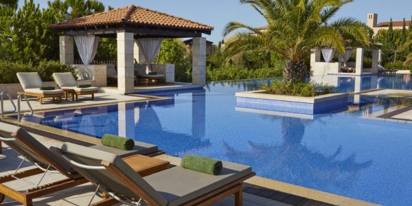 Romanos Pool_18259_S
