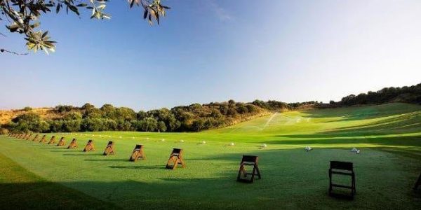 Costa Navarino Dune Course, Bay Course, The Hills en International Olympic Academy Golf Course.

Door deze 4 golfbanen van wereldklasse: Costa Navarino Dune Course en Bay Course, staat Griekenland in één klap op de kaart als ultieme golfbestemming. De lofuitingen in de internationale golfwereld over beide signature golfbanen zijn overweldigend. Zowel Dune Course als Bay Course behoren direct tot de fraaiste banen van Europa en bieden voor golfers van elk niveau een uitdaging.