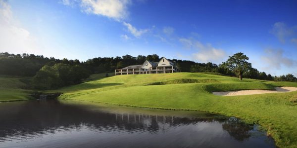 TwentyTenCourse_KM_18th_Clubhouse