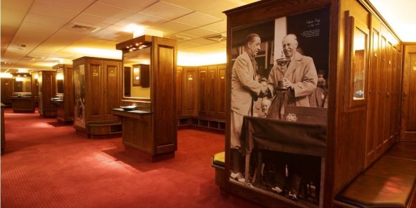 Celtic Manor 2010 Clubhouse.
Celtic Manor Resort
14.11.07
©Steve Pope
Sportingwales
The Manor 
Coldra Woods
Newport
South Wales
NP18 1HQ
07798 830089
01633 410450
steve@sportingwales.com
www.fotowales.com
www.sportingwales.com