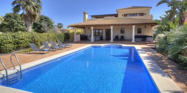 VILLA 9