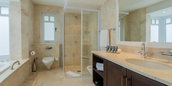 fancourt_-_luxury_room_-_2