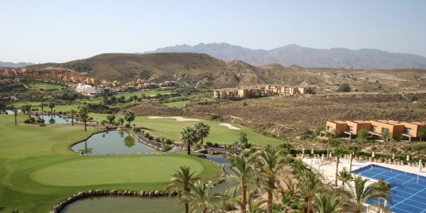 hoyo 18 y pool (2)